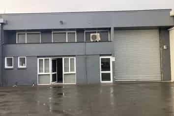 487 m2 Warehouse - Sockburn