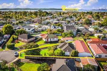 11 Shamrock Lane, Te Atatu Peninsula