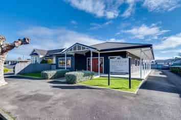 Modern Market Street Office