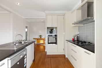 5 Ennismore Road, Mount Albert