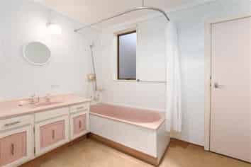 7 Carlton Street, North East Valley