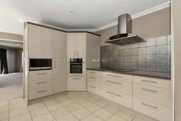 26 Nielsen Gardens, Rototuna