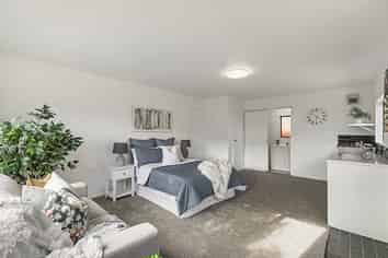 40 Beach Road, Te Atatu Peninsula