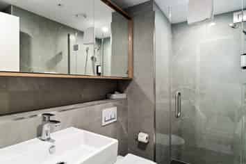 B8/154 Arthurs Point Road, Arthurs Point