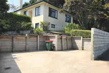 17 Mill Road, New Plymouth Central