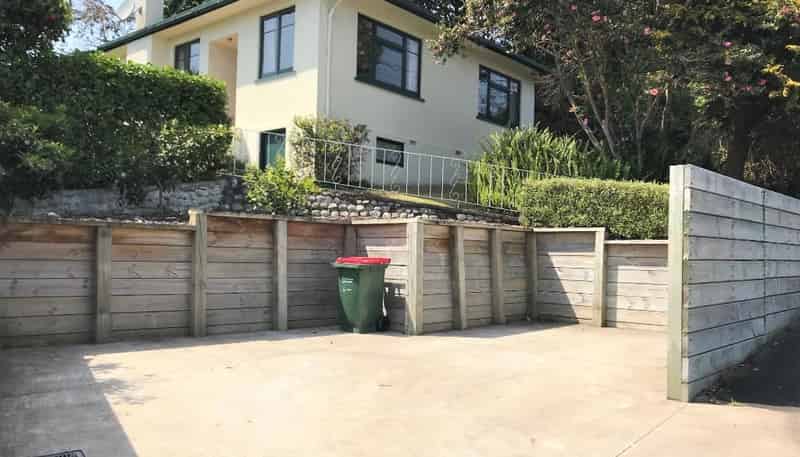 17 Mill Road, New Plymouth Central