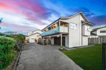 833 Whangaparaoa Road, Manly