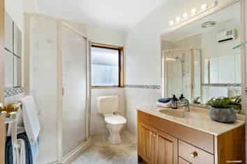 23B Highwic Avenue, Epsom