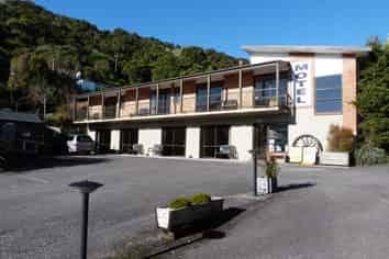 Vendor Wants Sold - Big Price Reduction