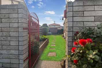 2B Compton Place, Mount Maunganui