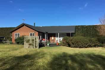 Hawkes Bay - Address withheld