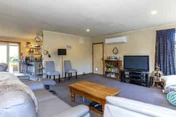 97 Whiteman Road, Albury