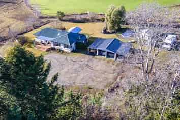 97 Whiteman Road, Albury