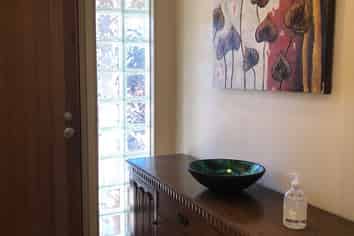 2/239 Hill Road, The Gardens