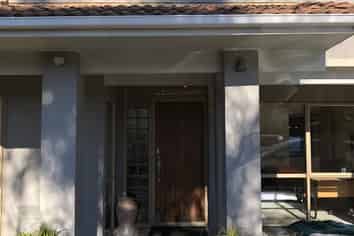 2/239 Hill Road, The Gardens