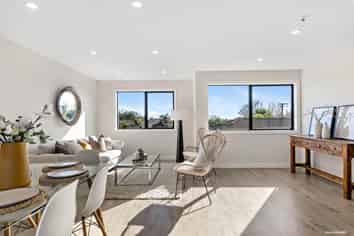 3/8 Knight Avenue, Mount Albert