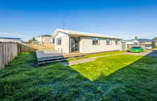 2/35 Hill Crescent, Papakura