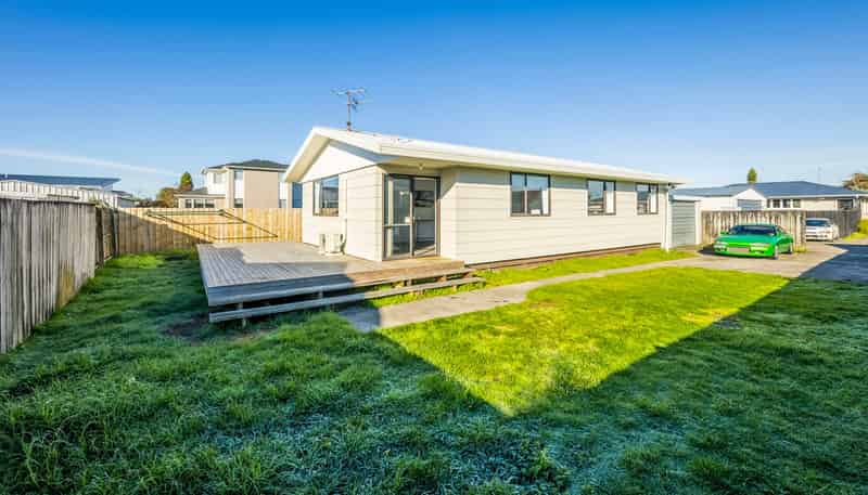 2/35 Hill Crescent, Papakura