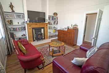 61 Queen Street, Westport