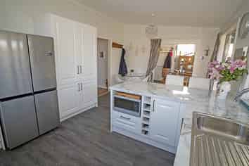 61 Queen Street, Westport