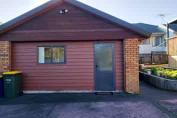 64a Sunset Rd, Unsworth Heights