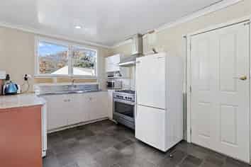 43 Oakfield Crescent, Pukete