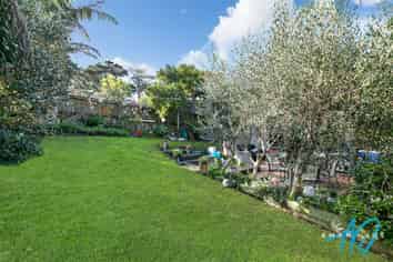 11 Killarney Avenue, Torbay