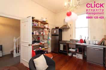 18 London Street, Dunedin Central