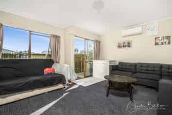 10B Maplesden Drive, Clendon Park