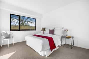 11a Blampied Rd, Otara