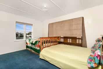 10 Angus Street, Otara