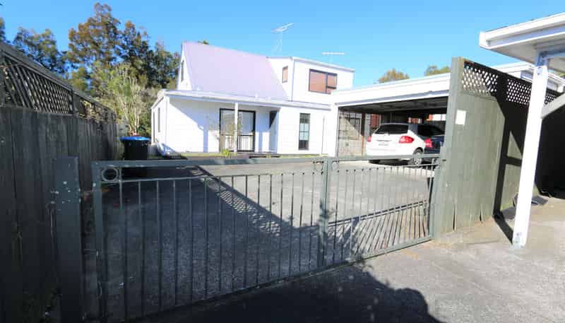 104a White Swan Road, Mount Roskill