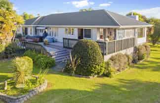 327 Amreins Road, Taupaki