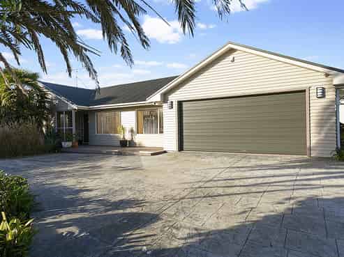 327 Amreins Road, Taupaki