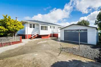339 Wairau Road, Glenfield