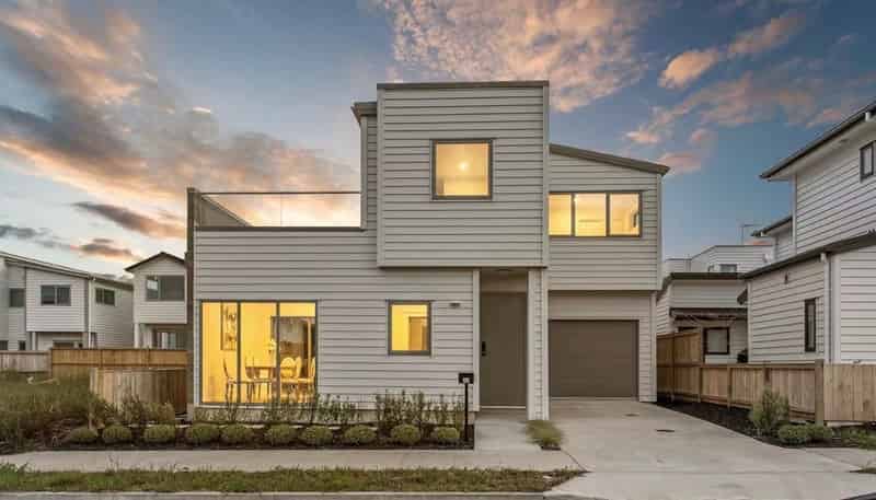 52 Lockheed Street, Hobsonville