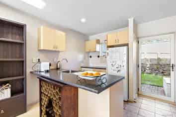 5H/20 Ian Marwick Place, Birkenhead