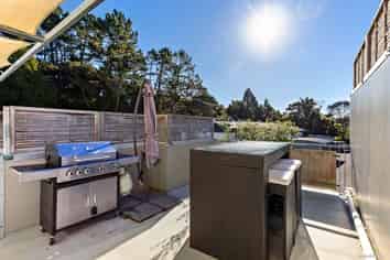 5H/20 Ian Marwick Place, Birkenhead