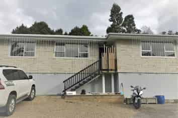 64 Lemnos Place, Titirangi