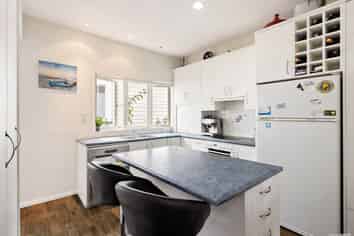 22 Mariri Road, Onehunga