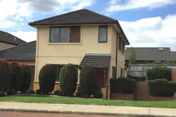 18 Greenbough Lane, Greenhithe