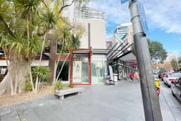 Boutique Queen Street Retail