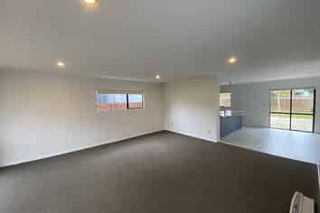 6/16G St Jerome Avenue, Te Atatu Peninsula