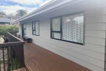 2/1 Cheval Drive, Totara Vale