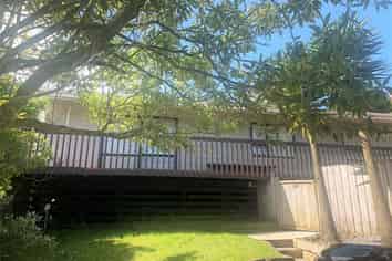 2/1 Cheval Drive, Totara Vale