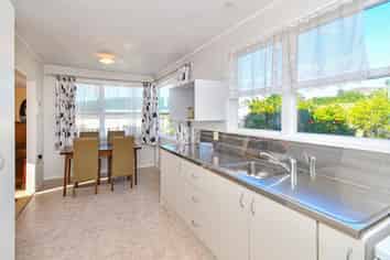 14 Valencia Place, Manurewa