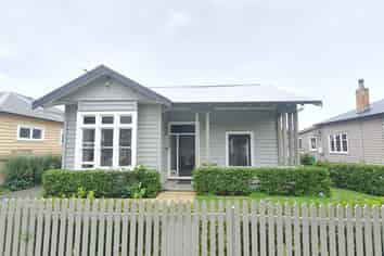 41 Malvern Rd, Mount Albert