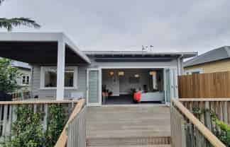 41 Malvern Rd, Mount Albert