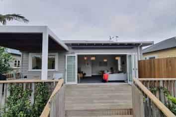 41 Malvern Rd, Mount Albert