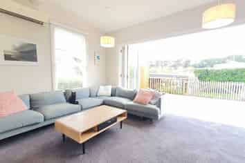 41 Malvern Rd, Mount Albert